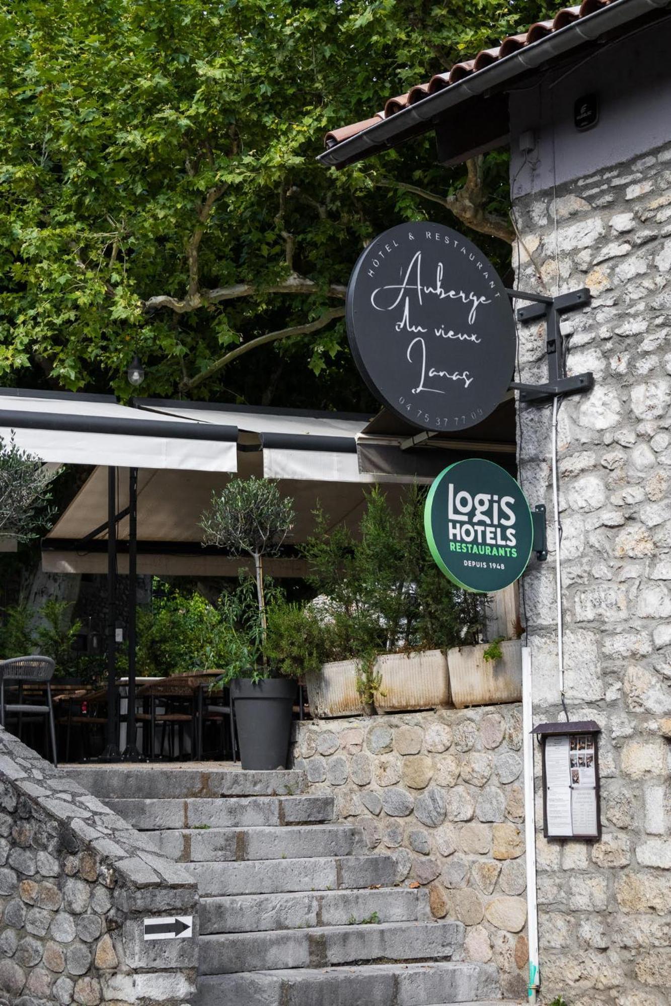 Auberge Du Vieux Lanas Logis Hotel Restaurant Exterior foto